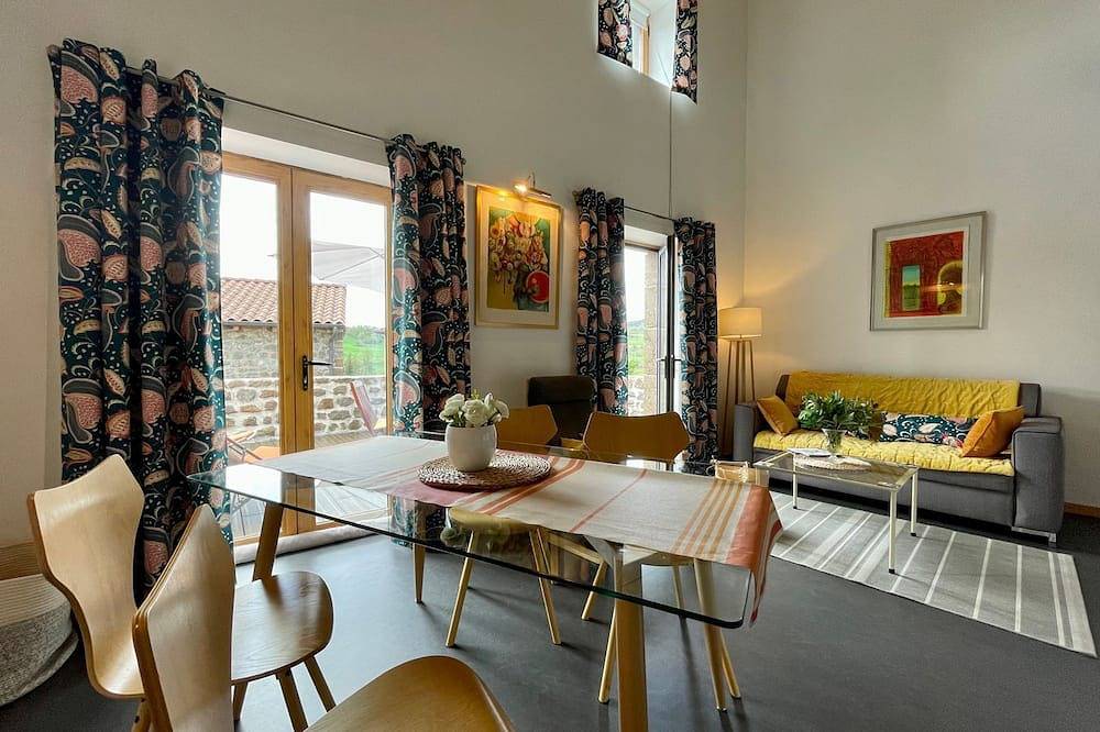 La Terrasse de Cheyrac in Polignac, Haute-Loire