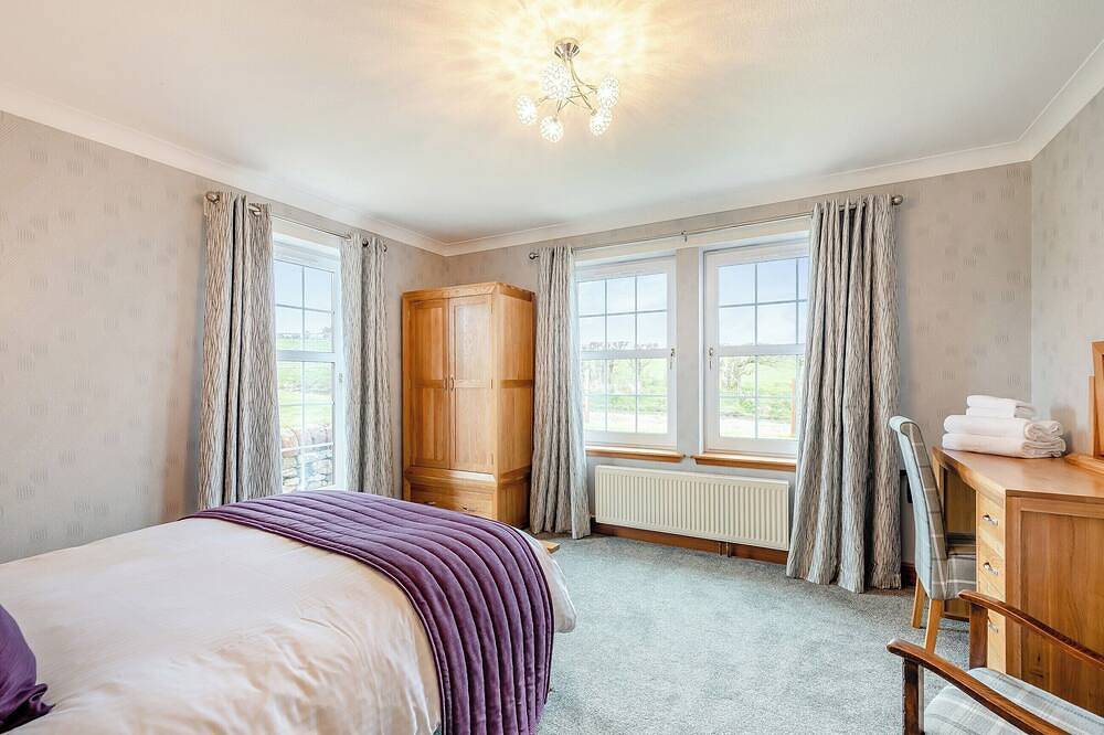 4 bedroom accommodation in Kingarth in Isle of Bute, Argyll & Bute