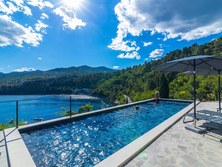 Ferienwohnung für 4 Personen, mit Garten und Terrasse, mit Haustier in Opatija Riviera