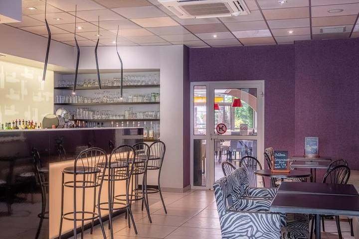 Hôtel pour 4 personnes, avec terrasse et jacuzzi ainsi que sauna et piscine dans Thermes de l'Avenue - 3