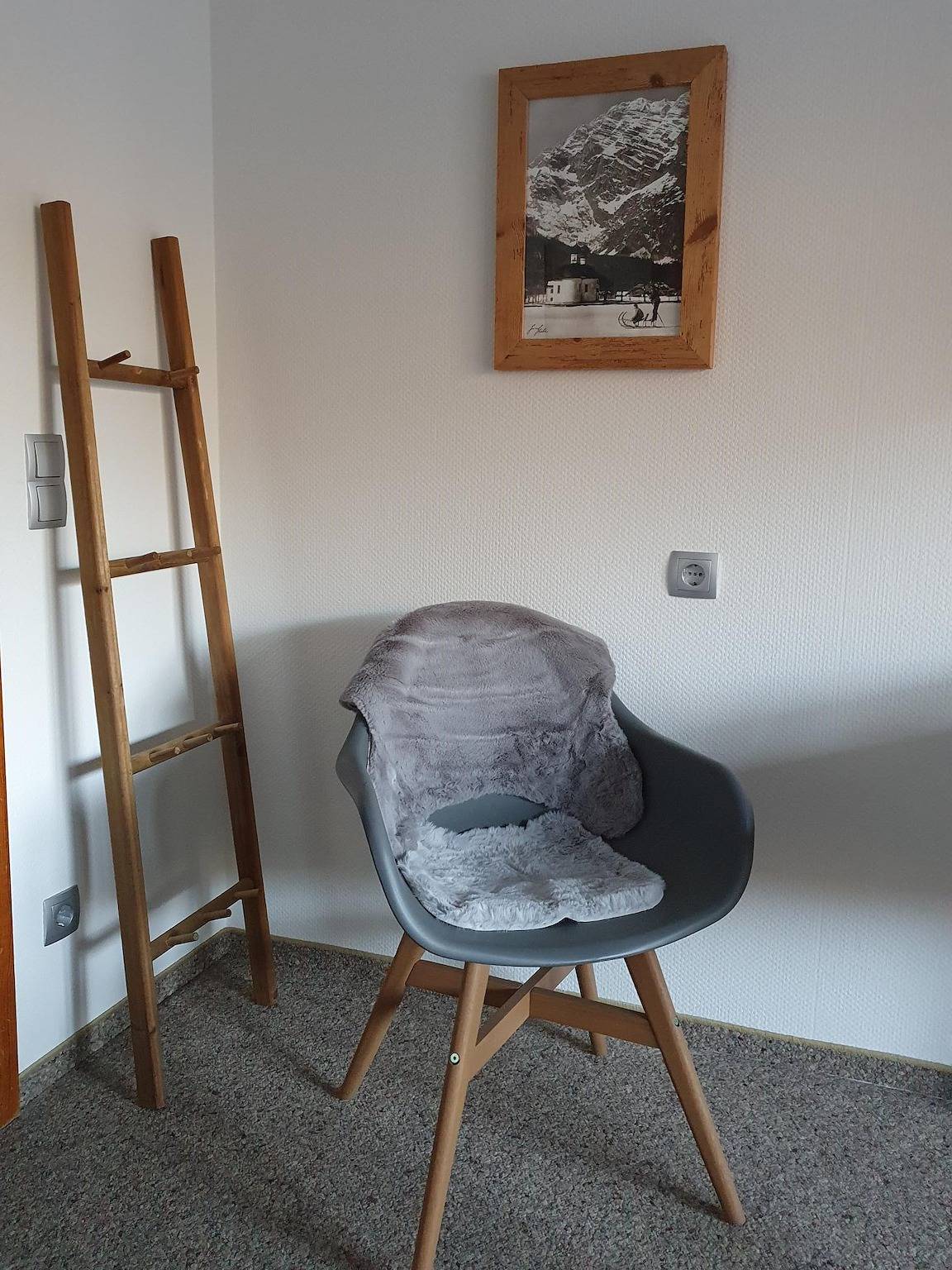 Ganzes Studio, Einzimmerapartment 'Chiemgauer Alpenglück' mit Bergblick, Balkon und Wlan in Inzell, Bayerische Alpen