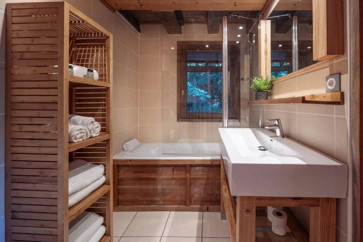 Chalet pour 12 personnes, avec Balcon et Terrasse ainsi que Jardin et Vue dans Méribel - 4