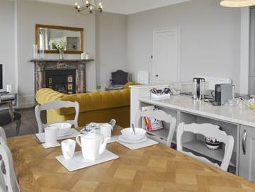 Holiday Rental for 6 People in Plymouth, South West England, Photo 2