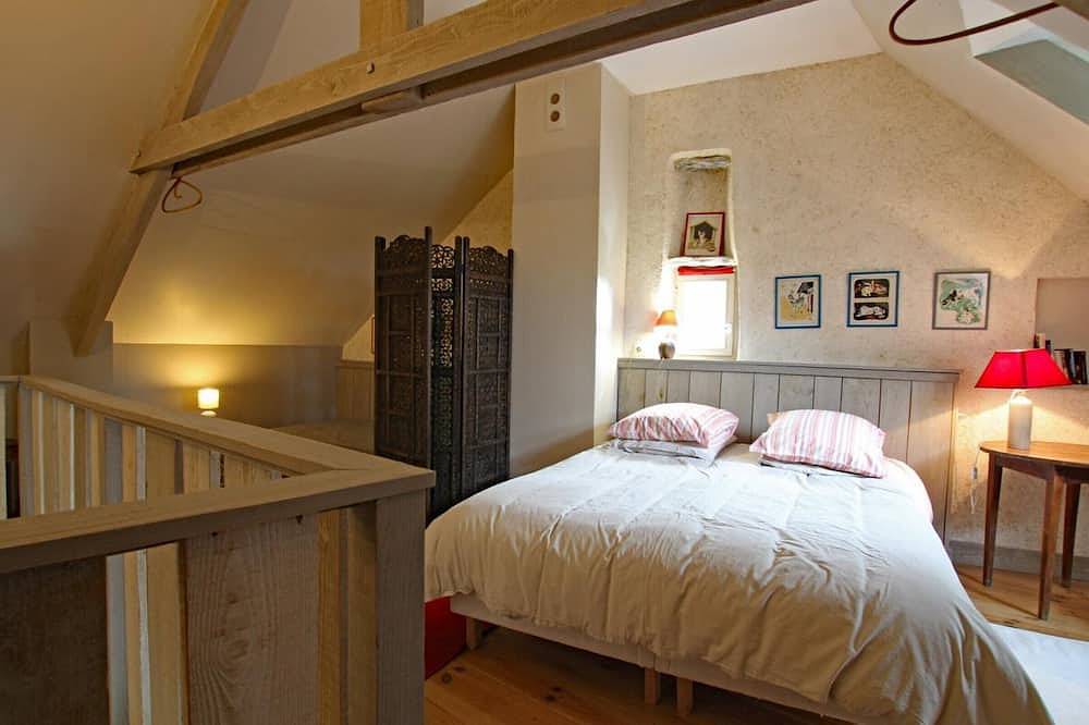 Gîte écologique avec parking et charme rétro en Normandie in Bretteville-sur-Ay, Région de Coutances