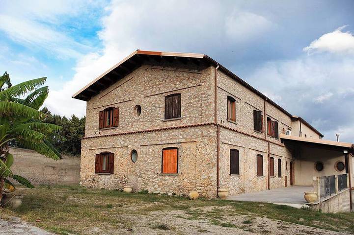 Gîte pour 14 personnes, avec Jardin dans Soverato Marina
