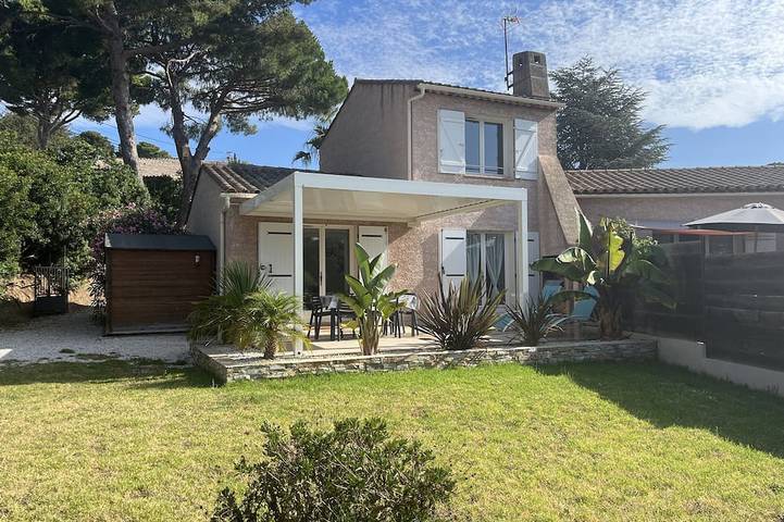 Villa pour 6 personnes, avec Terrasse et Jardin à Giens