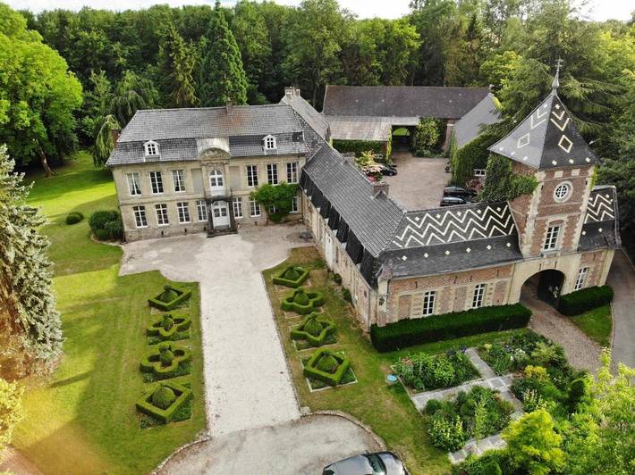 Chambre d’hôte pour 2 personnes, avec Terrasse ainsi que Jardin et Vue à Curgies