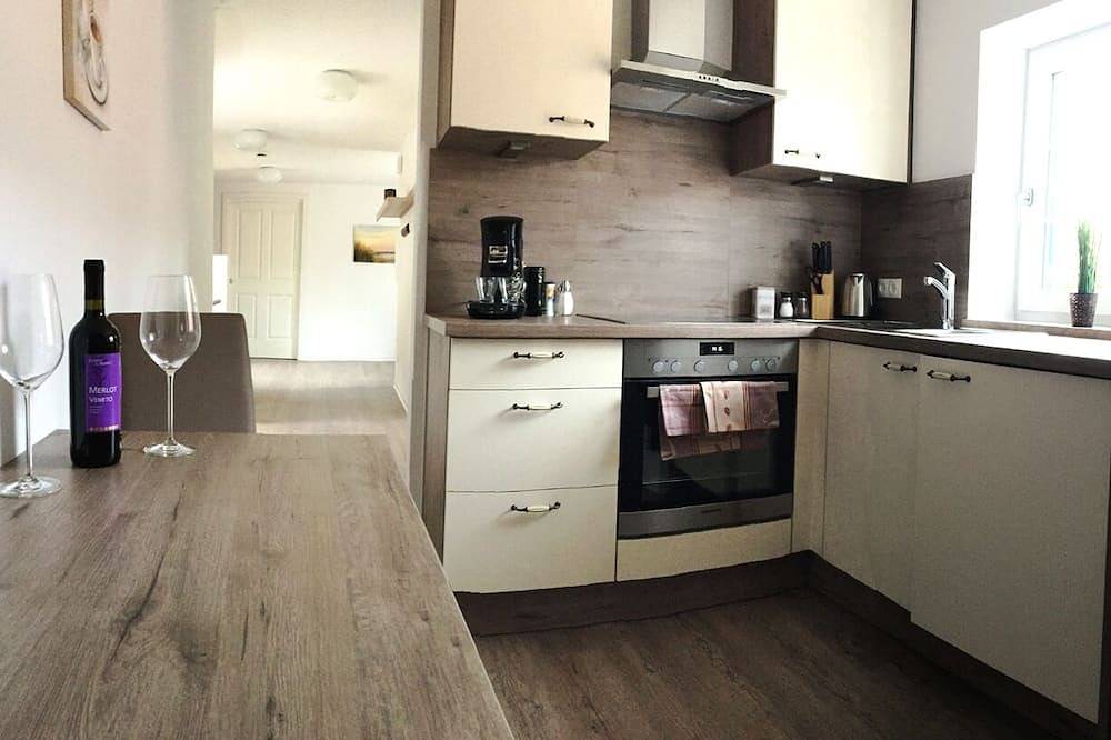 Ganze Wohnung, Appartement Haus am Eck, Eg, 40qm, 1 Schlafzimmer, Wlan in Altötting, Landkreis Altötting