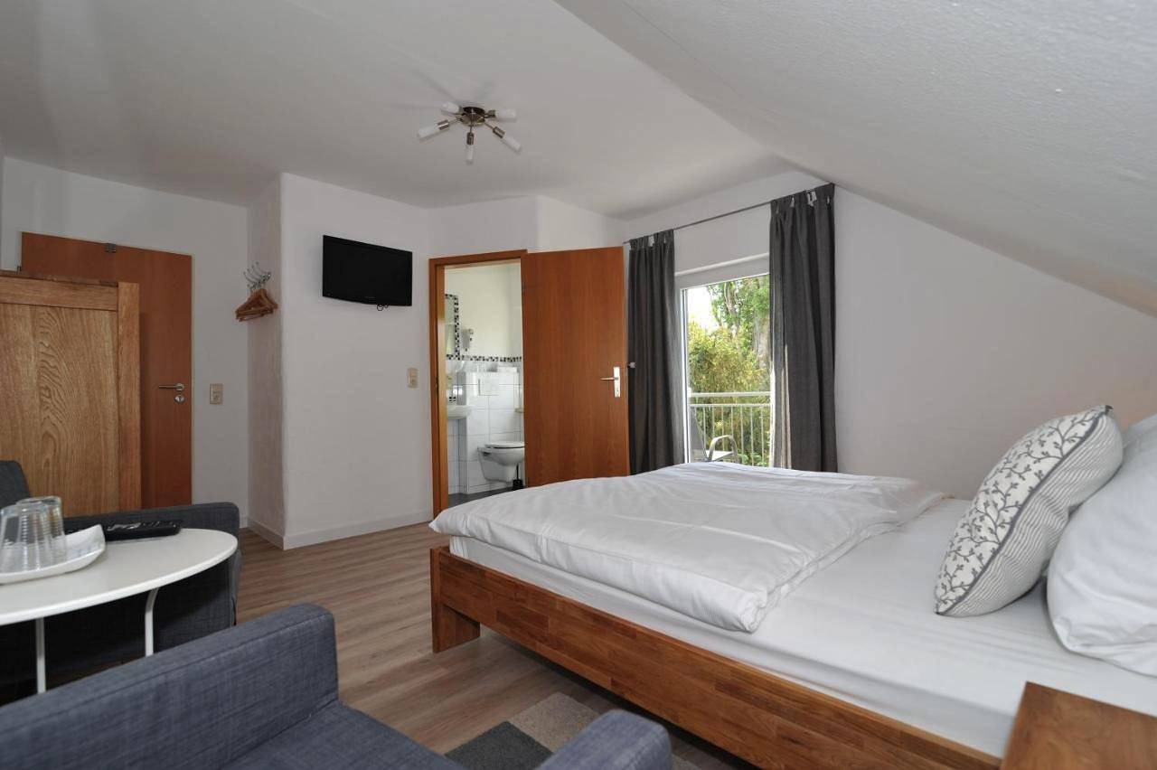 Apartment with Balcony in Pünderich, Traben-Trarbach et ses environs
