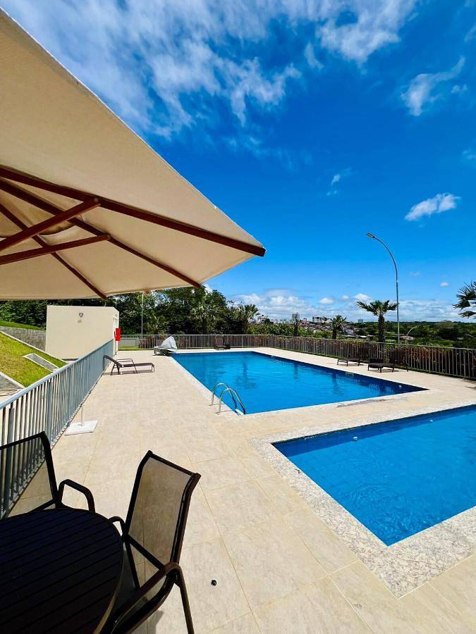 Casas e apartamentos de temporada para 4 pessoas, com vista e piscina em Portal do Sol