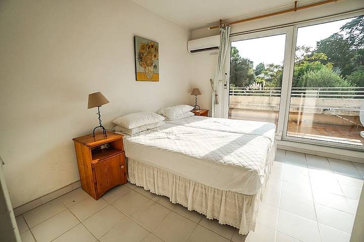 Villa pour 5 personnes, avec piscine ainsi que jardin et balcon dans Cap d’Antibes - 2