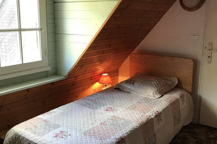 Location de vacances pour 6 personnes, avec jardin et terrasse à Rospez - 4