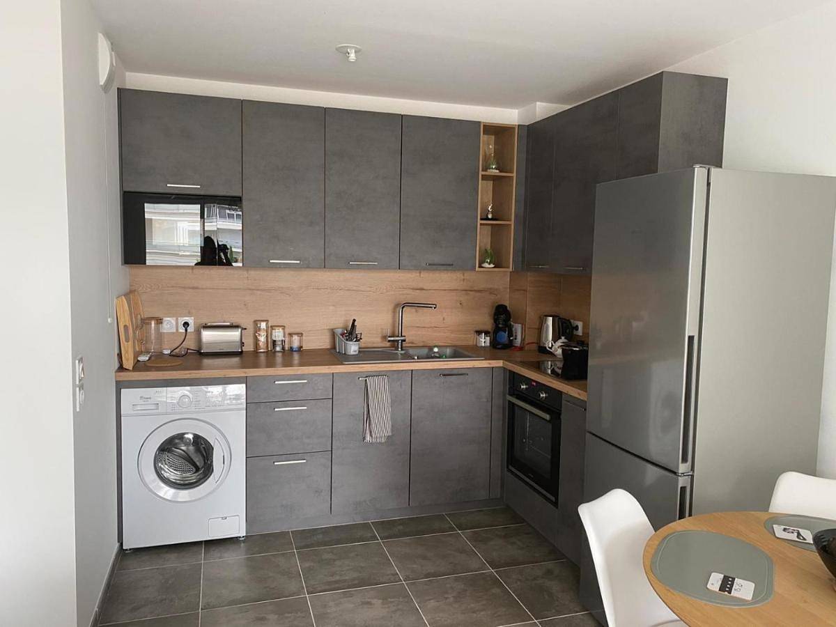 Appartement entier, Appartement neuf moderne avec piscine in Puget-sur-Argens, Côte méditerranéenne (France)