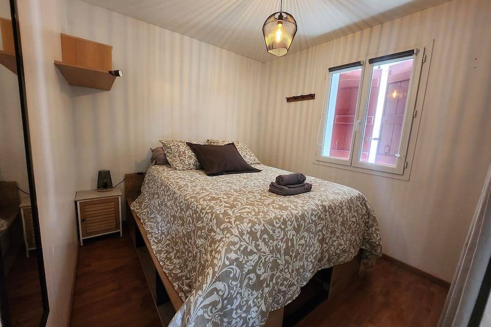 Entire apartment, Hasparren, family apartment 118m², garden and view, sleeps 6. in Hasparren, Bayonne region