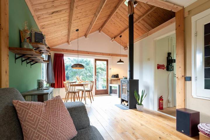 Chalet voor 2 personen, with tuin and uitzicht as well as terras in Ermelo