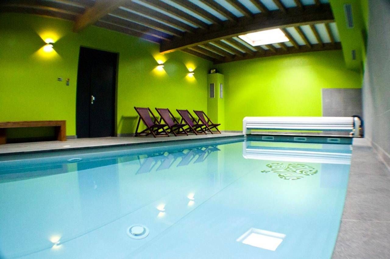 Gite Roche Des Ducs Piscine toute l'année, Spa Sauna Hammam Accès Illimité in Rochesson, Parc naturel régional des Ballons des Vosges