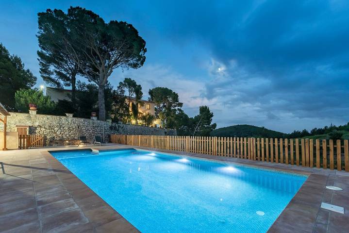 Casa rural para 18 personas, con piscina y jardín en Alto Campo - 2