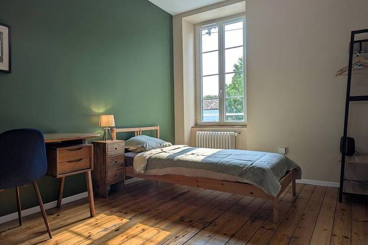 Gîte pour 5 personnes, avec balcon, animaux acceptés à Gondeville - 2