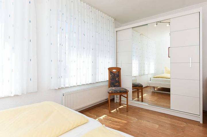 Ferienhaus für 5 Personen, mit Garten und Terrasse sowie Sauna in Bensersiel - 3