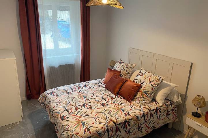Newly renovated house private parking beach convenience bus station and port and airport in Marseille, Mittelmeerküste (Frankreich)