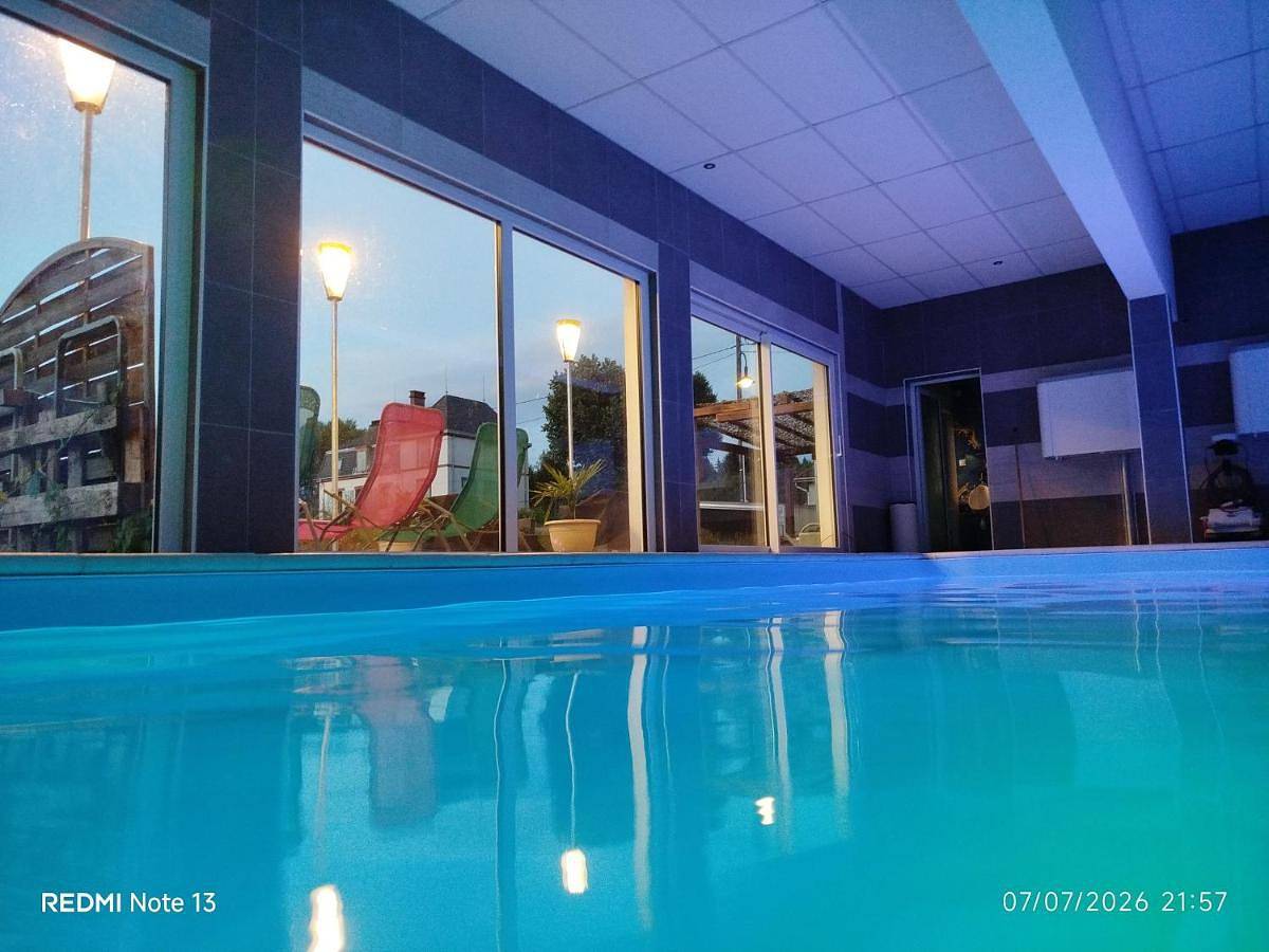 Gîte "fils et cotons" Piscine Intérieure chauffée à l'année et sauna in Celles-sur-Plaine, Saint-Dié-des-Vosges