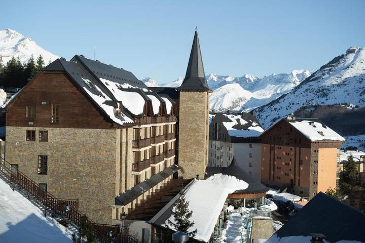 Apartamento para 4 personas, con sauna además de vistas y terraza en Formigal (Esquí)