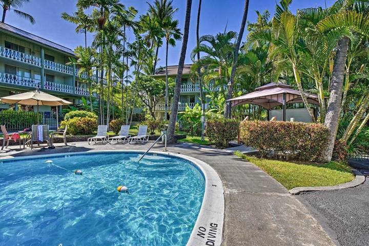Apartamento para 2 personas, con jacuzzi además de terraza y jardín en Kailua-Kona