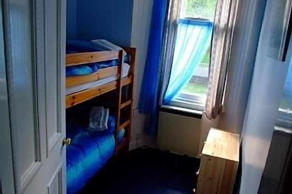 Entire apartment, Self Catering Apartment with Unrivalled View over Town and Loch in Nevis Range, Fort William