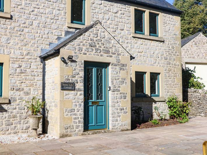 Stone Lily Cottage in Tideswell, Derbyshire