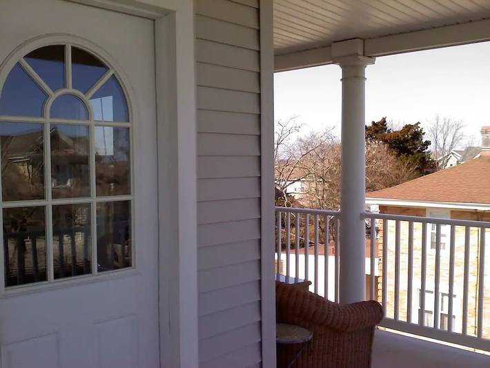Vacation rental for 5 people, with yard and balcony as well as pool in Wildwood Crest