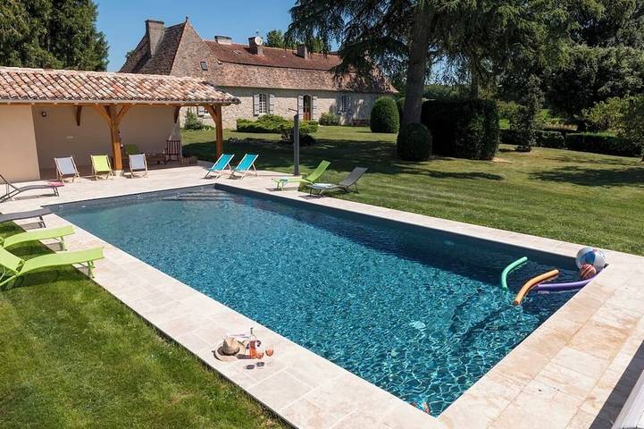 Location de vacances pour 14 personnes, avec Terrasse et Jardin à Saint-Eutrope-de-Born