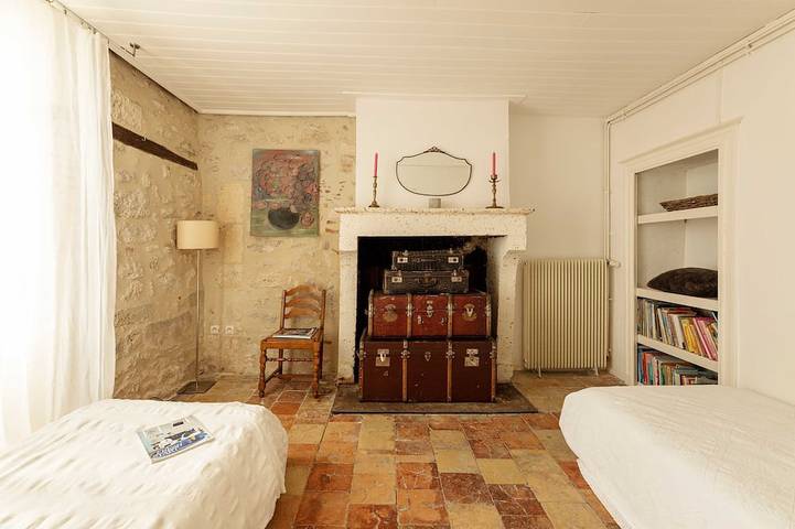 Gîte pour 13 personnes, avec jacuzzi ainsi que piscine et jardin à Saint-Martin-de-Gurson - 3