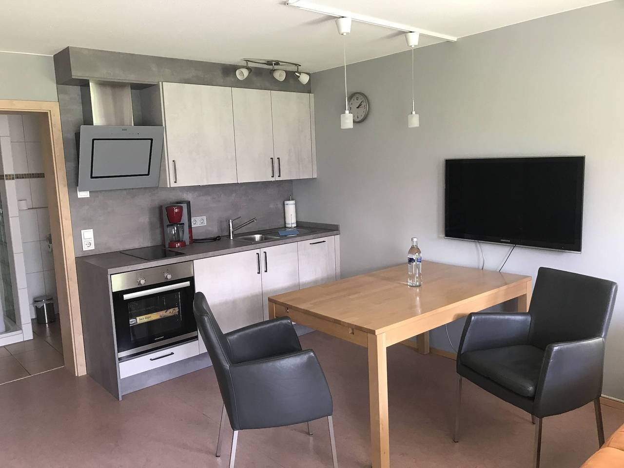 Ganze Ferienwohnung, Ferienwohnung Manuela Rüttler - 2-Zimmer-Fewo, Ug in Allensbach, Untersee