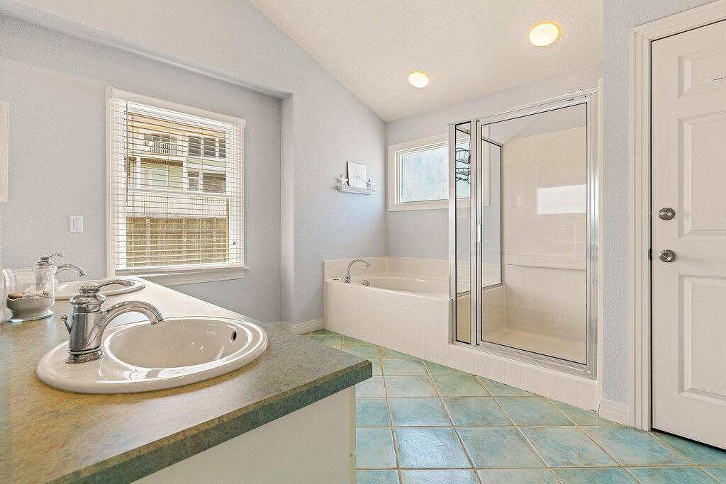 Gone Coastal: Dog-Friendly (2 max), Private Pool in Corolla, Currituck County