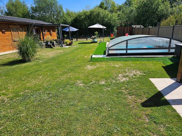 Location de vacances pour 6 personnes, avec Terrasse ainsi que Jardin et Piscine à Lannemezan