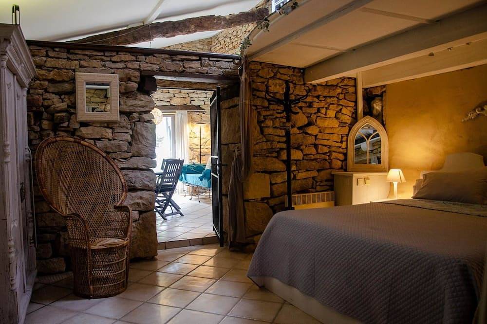 Guest House La Grangette in Lunan, Massif Central