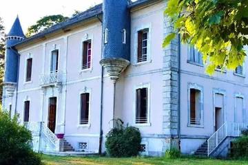 Cottage pour 18 personnes, avec sauna, animaux acceptés à Le Soulié