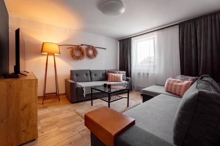 Apartament wakacyjny dla 3 osób, z Taras i Ogród oraz Widok w Polanica Zdrój