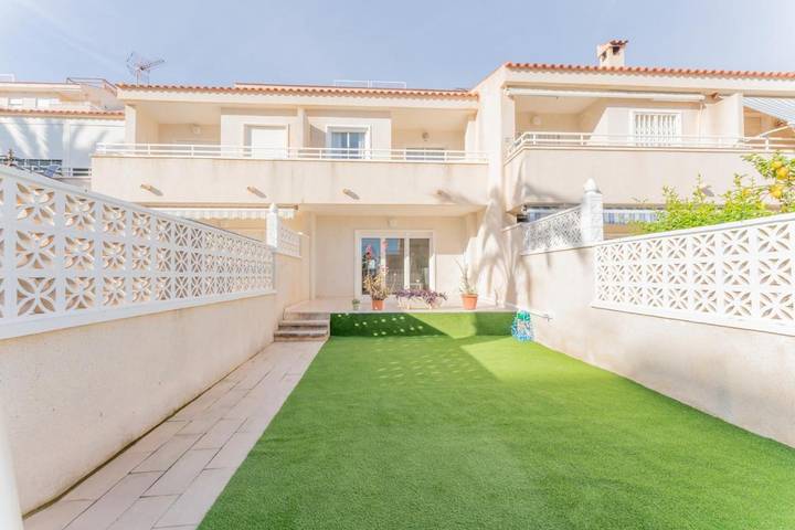 Casa rural para 8 personas, con Balcón además de Terraza y Jardín en Elche - 2