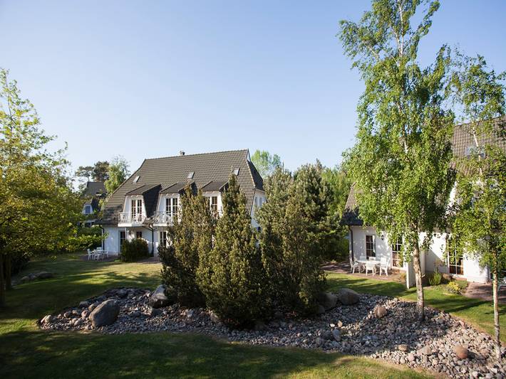 Ferienhaus für 6 Personen, mit Balkon und Terrasse sowie Pool und Sauna in Dierhagen