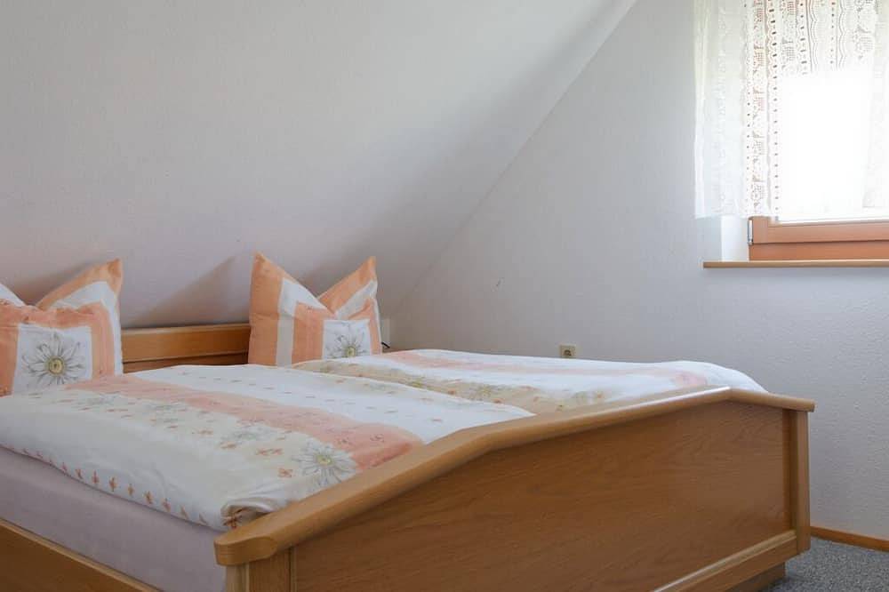 Ganze Wohnung, Ferienwohnung am See-neu mit Balkon in Neusalza-Spremberg, Oberlausitz-Niederschlesien