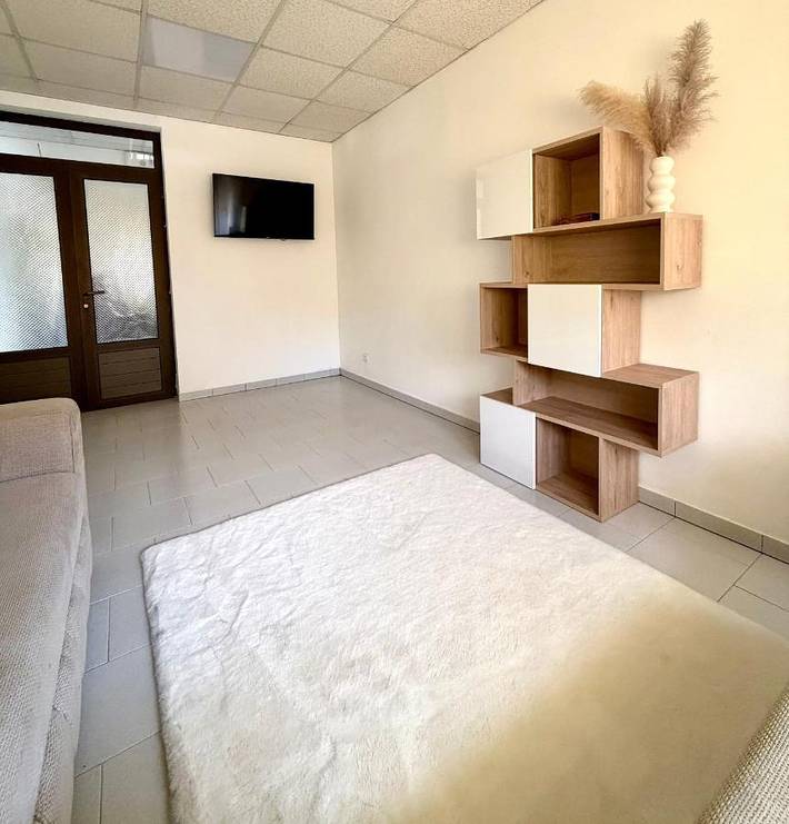 Location de vacances pour 5 personnes, avec Jacuzzi ainsi que Jardin et Piscine à Manduel - 3