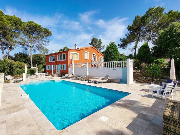 Casa de vacaciones para 10 personas, con terraza además de jardín y piscina, Familias con niños - 1