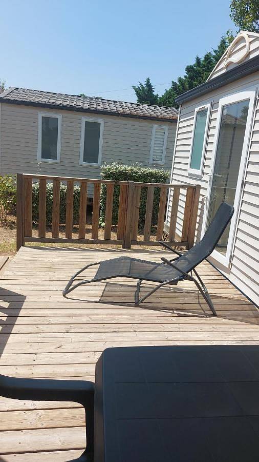 Camping pour 6 personnes, avec piscine et terrasse à Vic-la-Gardiole - 3