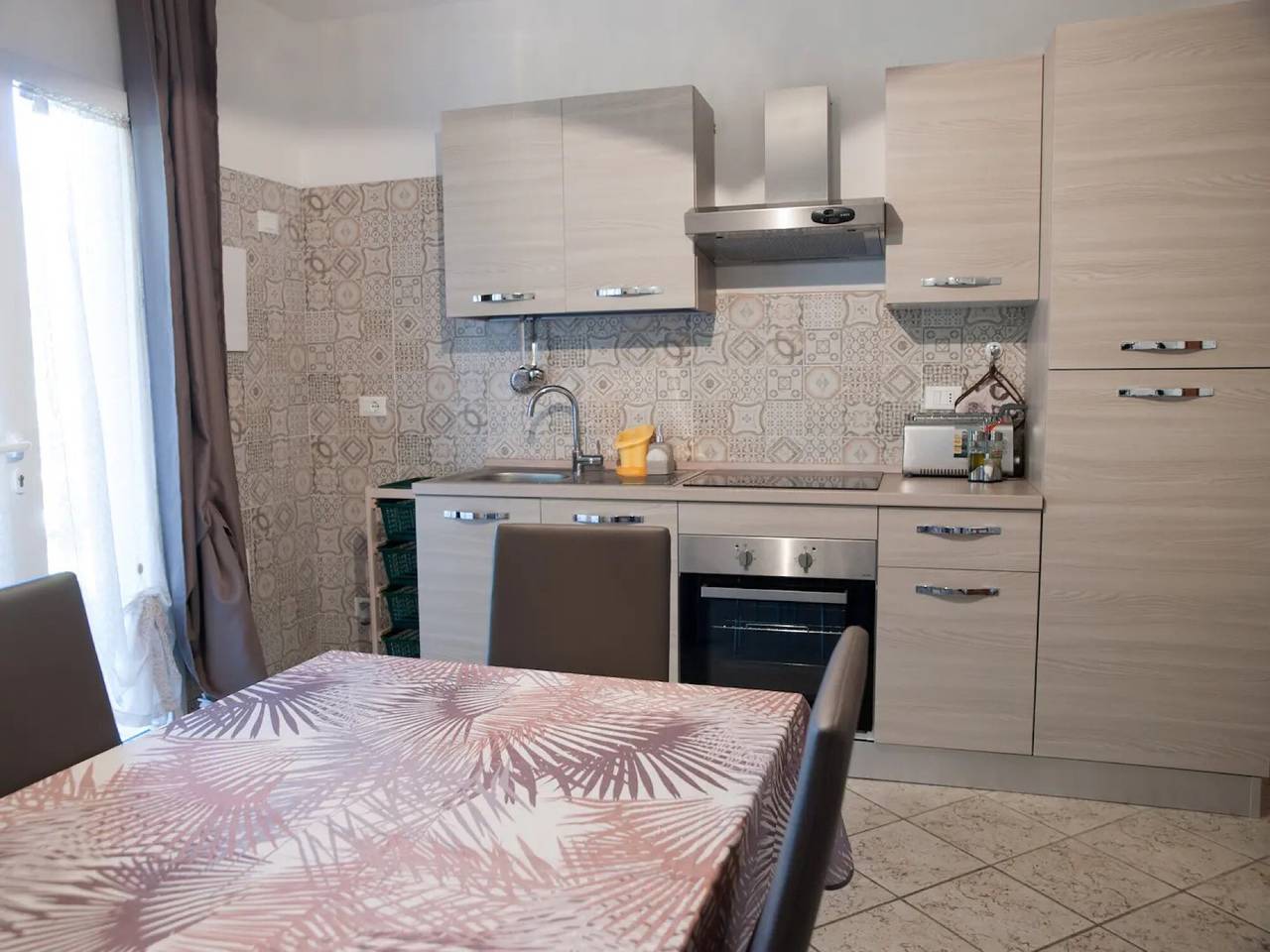 Farmhouse 'Trilocale Vicino Al Mare' with Private Garden, Wi-Fi and Air Conditioning in Piombino, Etruscan Coast
