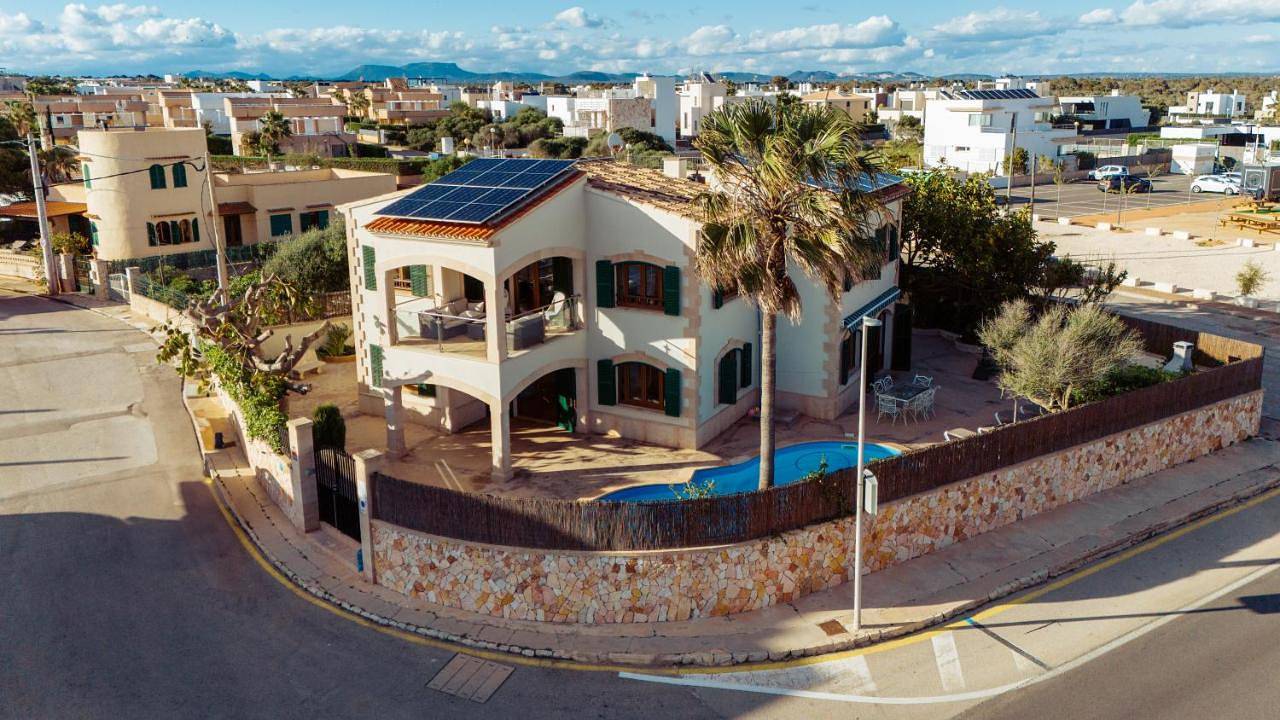 Ganze Wohnung, Six-Bedroom House in Es Trenc, Campos
