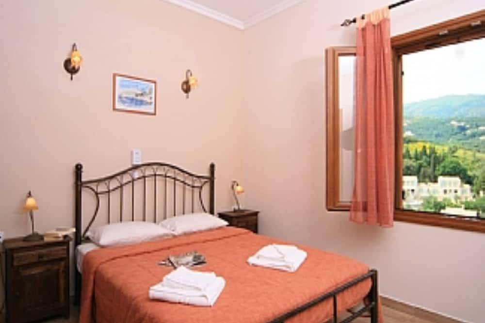 Villa Loukas (3 Schlafzimmer, Schlafmöglichkeiten für 6) in Kassiopi, Korfu