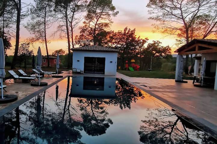 Chambre d’hôte pour 8 personnes, avec Jacuzzi ainsi que Jardin et Sauna à Saint-Paul-en-Forêt