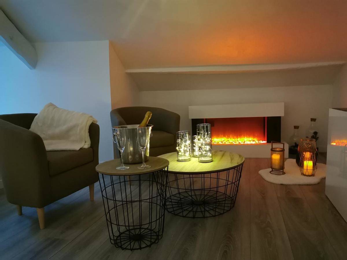 Appartement entier, Les Sansonnets Appart & Spa in Mézy-sur-Seine, Parc naturel régional du Vexin Français