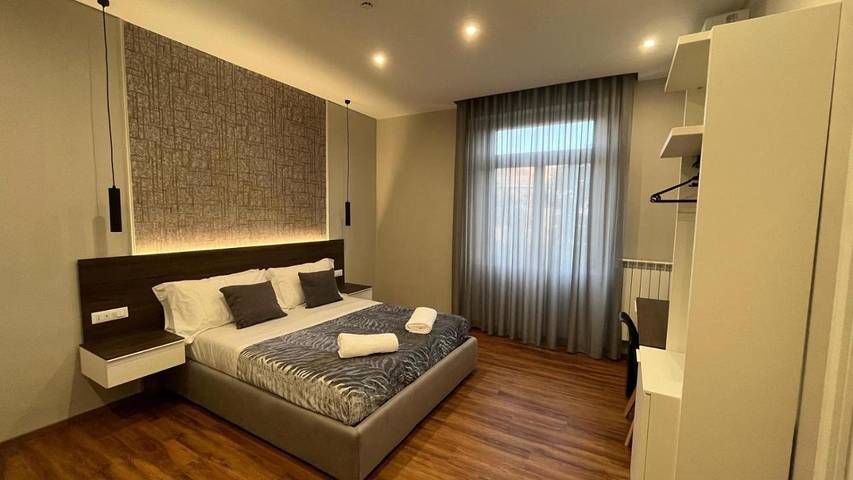 Chambre d’hôte pour 3 personnes, avec balcon et vue à Foggia